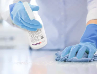 Surface-spray-disinfection-2